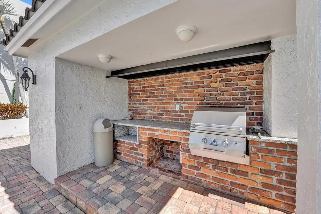780 Jeffery Street Boca Raton FL 33487