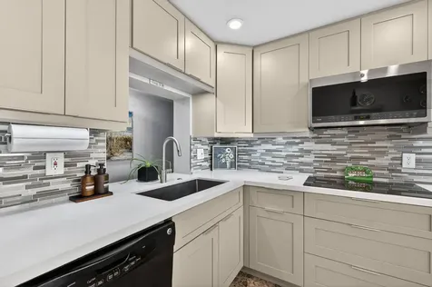 8770 Holly Court Tamarac FL 33321