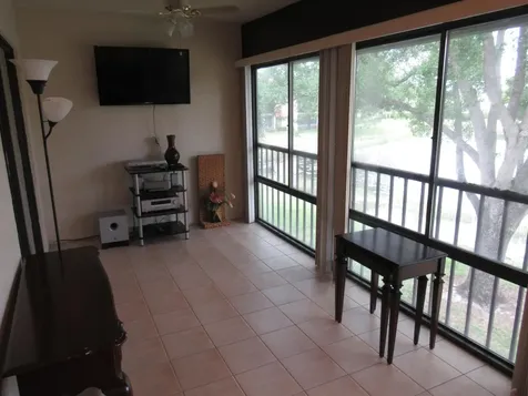 4 E Lexington Lane Lane E Palm Beach Gardens FL 33418