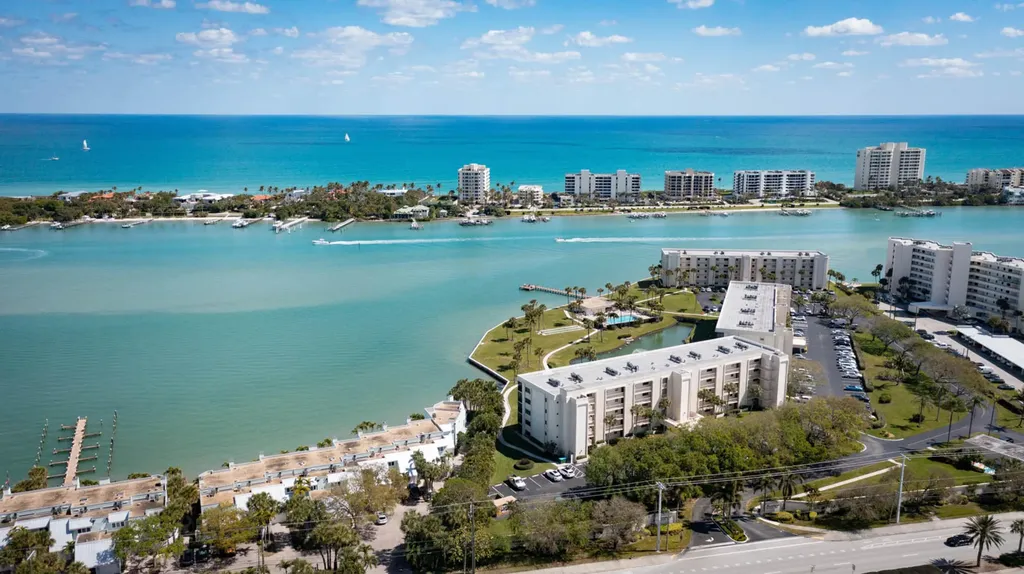 300 Intracoastal Place Jupiter FL 33469