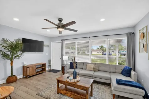 6321 Nowata Circle Lake Worth FL 33462