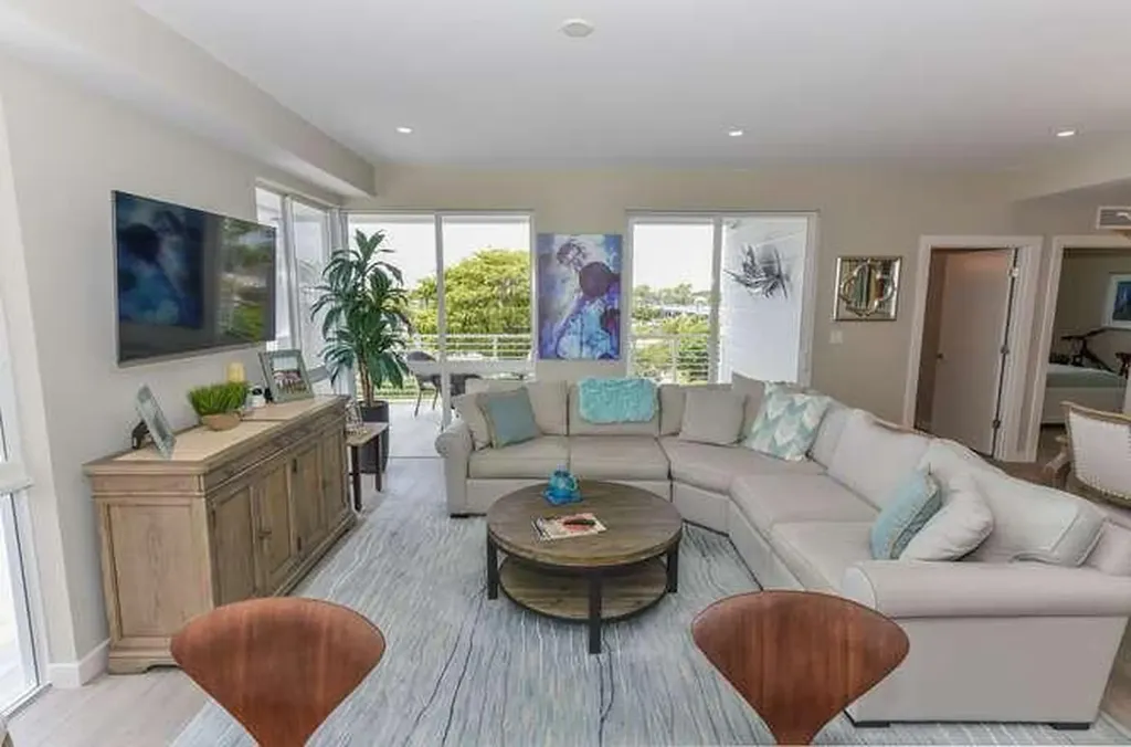 51 SE 19th Avenue Deerfield Beach FL 33441