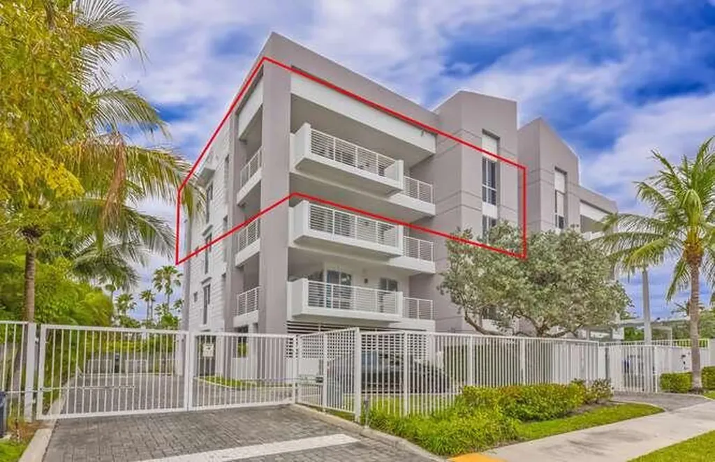 51 SE 19th Avenue Deerfield Beach FL 33441