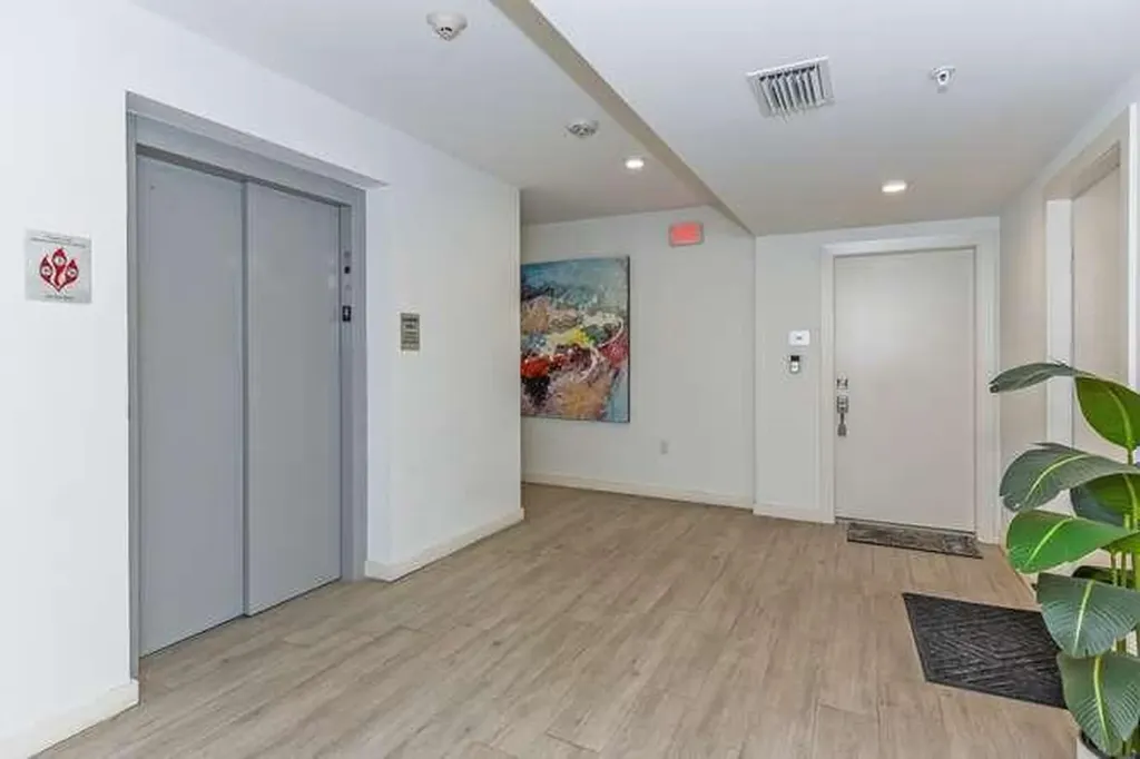 51 SE 19th Avenue Deerfield Beach FL 33441