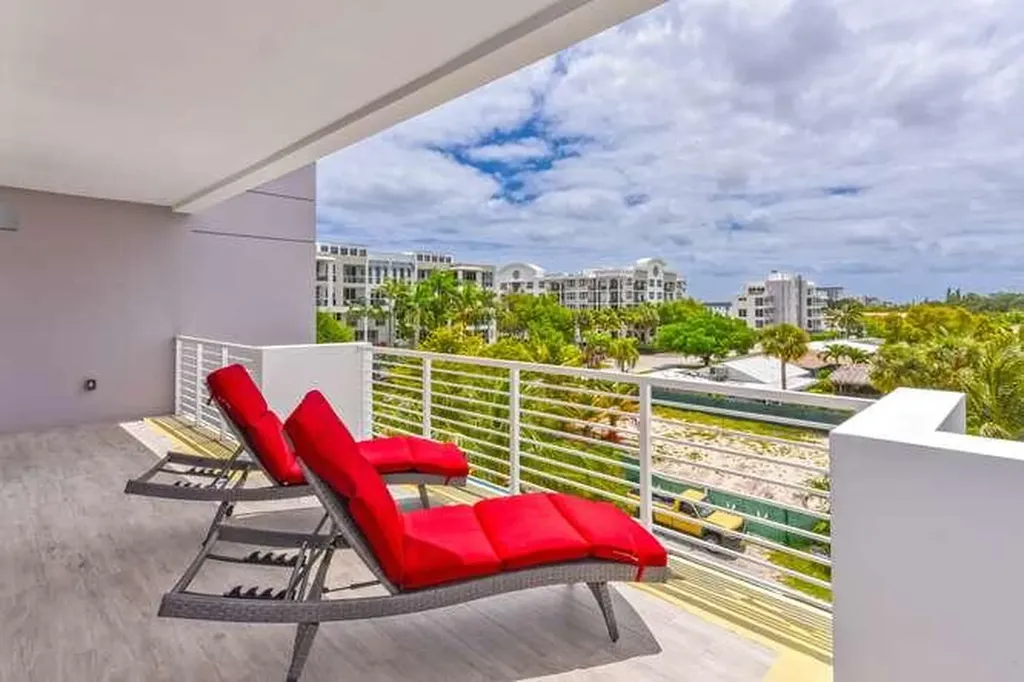51 SE 19th Avenue Deerfield Beach FL 33441
