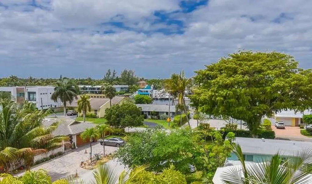 51 SE 19th Avenue Deerfield Beach FL 33441