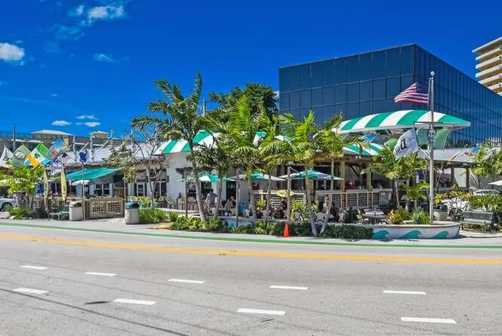 51 SE 19th Avenue Deerfield Beach FL 33441