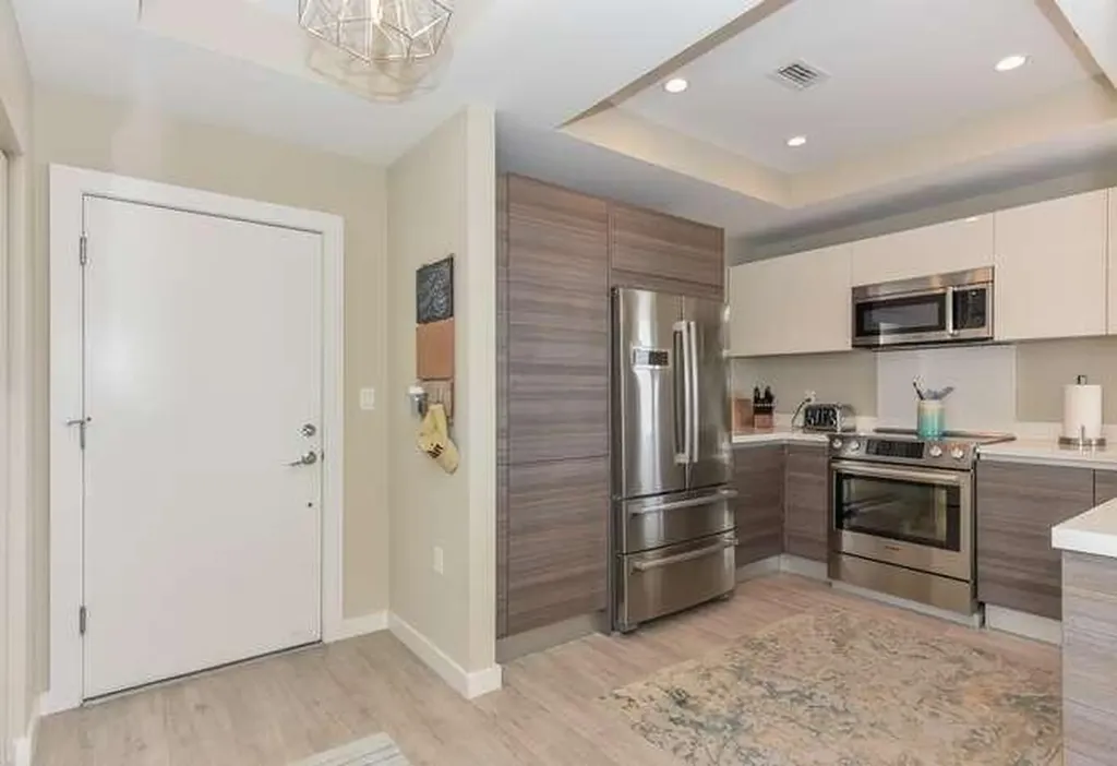 51 SE 19th Avenue Deerfield Beach FL 33441