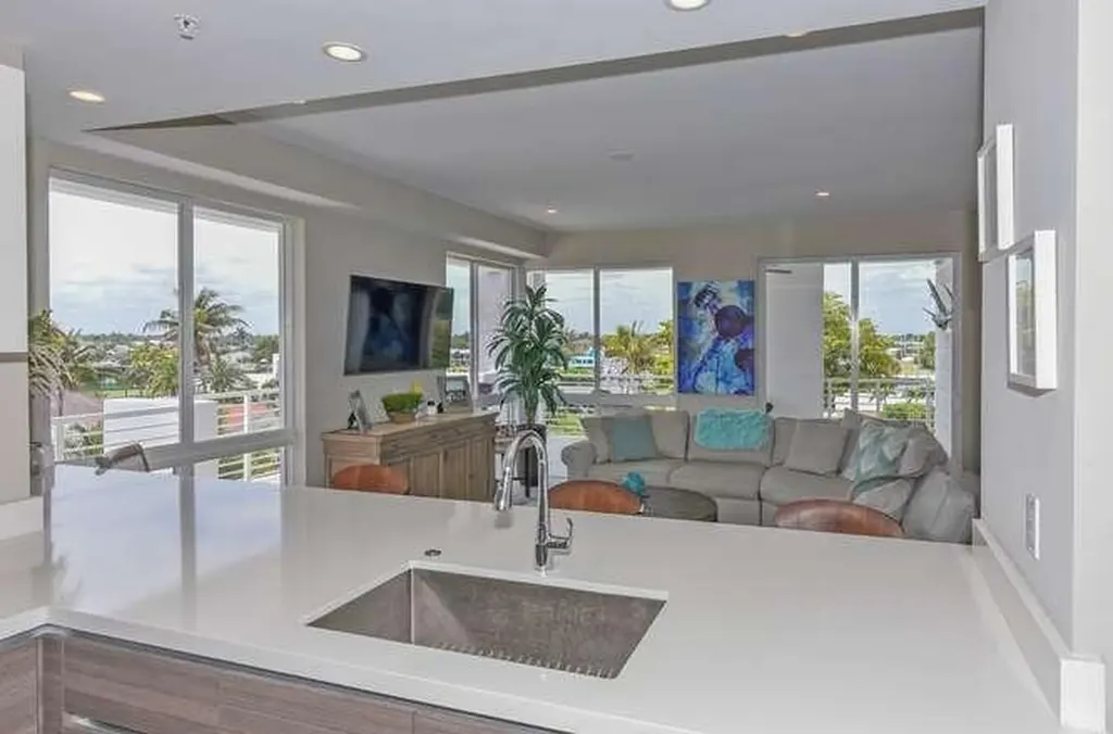 51 SE 19th Avenue Deerfield Beach FL 33441
