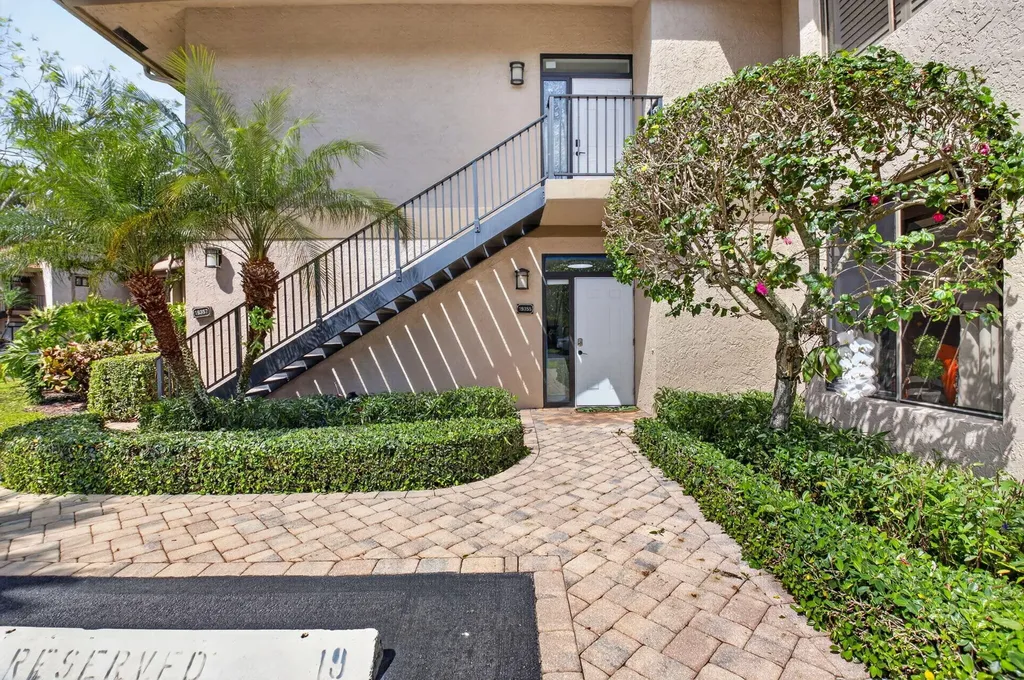 19355 Sabal Lake Drive Boca Raton FL 33434