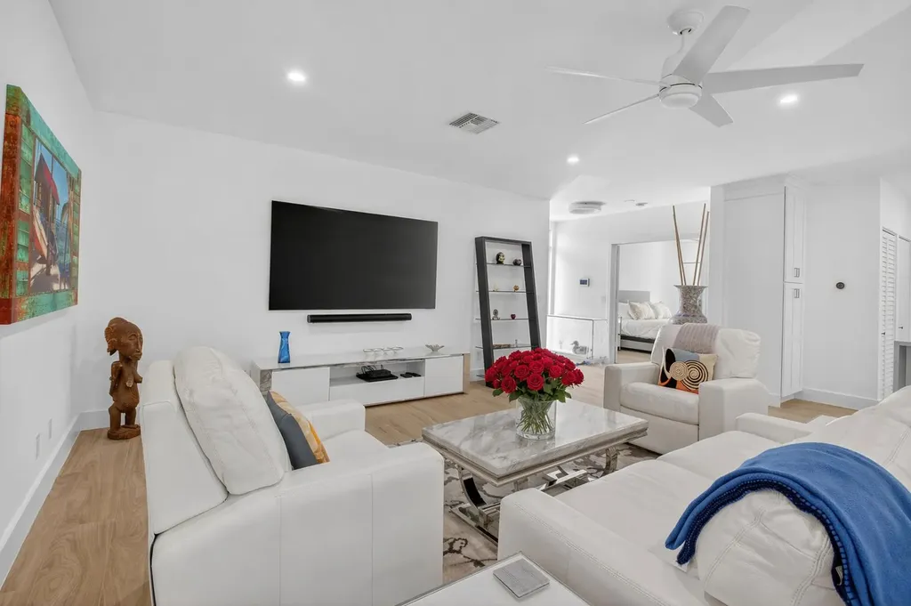 19355 Sabal Lake Drive Boca Raton FL 33434