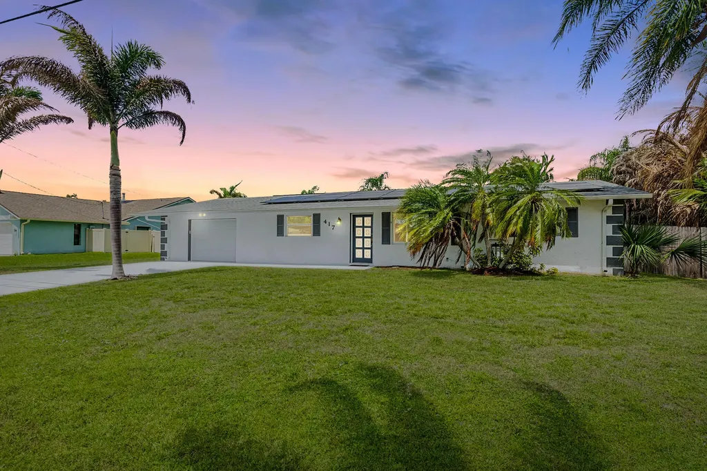 417 SE Verada Avenue Port St Lucie FL 34983