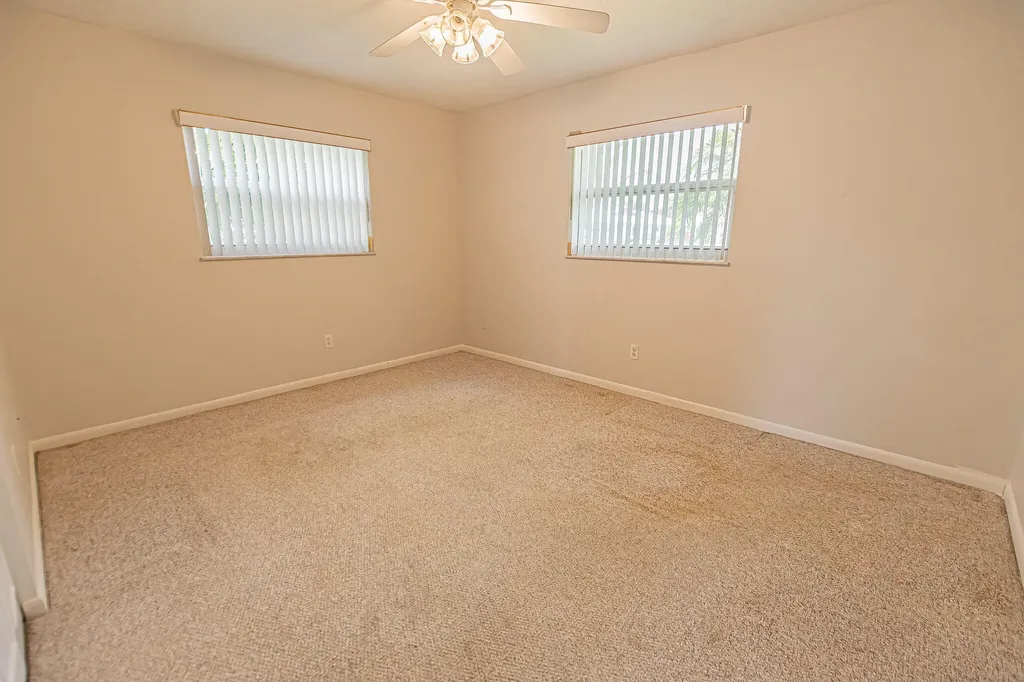 417 SE Verada Avenue Port St Lucie FL 34983