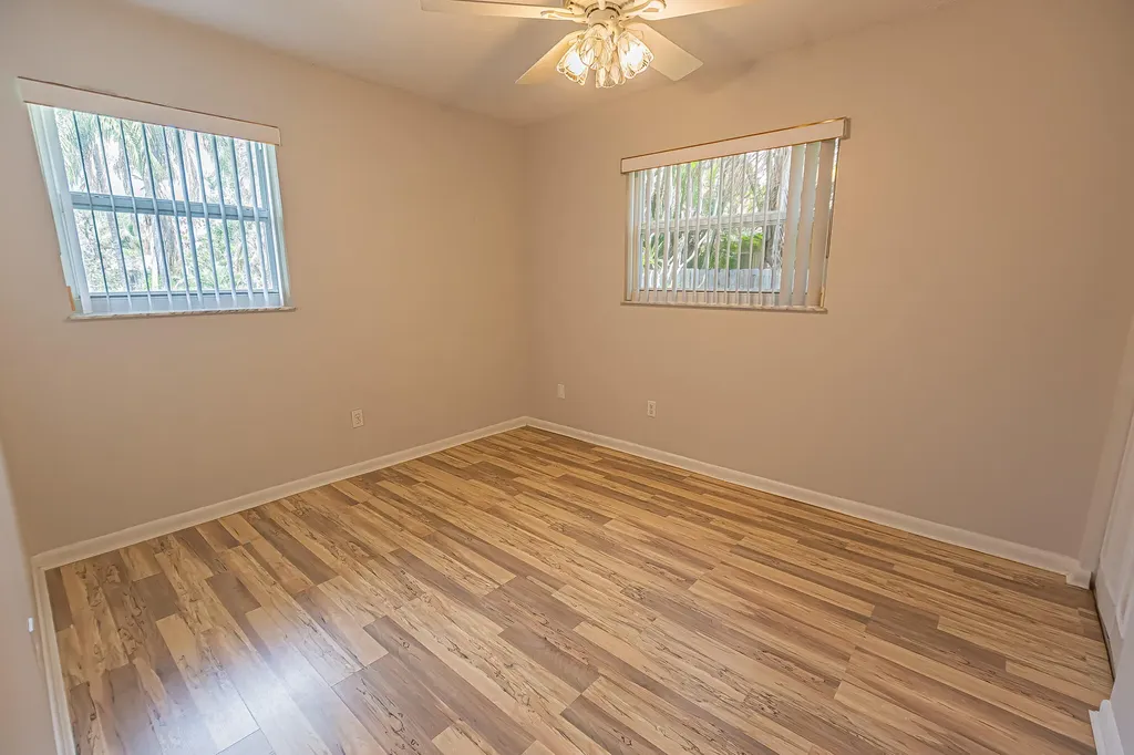 417 SE Verada Avenue Port St Lucie FL 34983