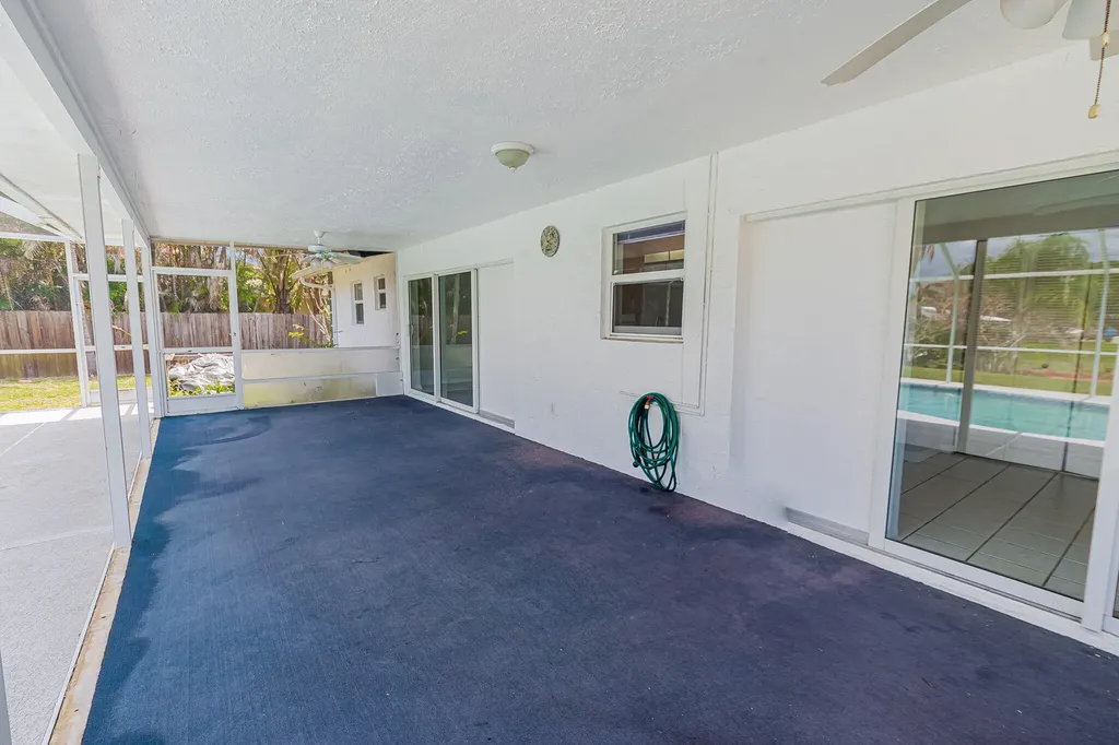 417 SE Verada Avenue Port St Lucie FL 34983