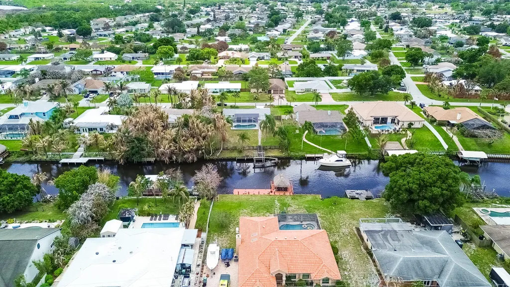 417 SE Verada Avenue Port St Lucie FL 34983