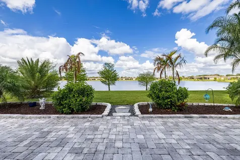 2165 SW Hawk River Drive Drive SW Vero Beach FL 32962