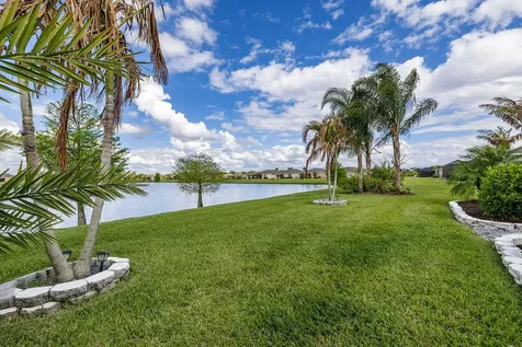 2165 SW Hawk River Drive Drive SW Vero Beach FL 32962