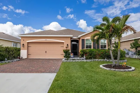 2165 SW Hawk River Drive Drive SW Vero Beach FL 32962