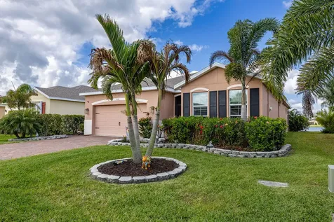 2165 SW Hawk River Drive Drive SW Vero Beach FL 32962
