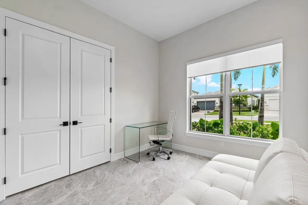 12325 Frontline Lane Palm Beach Gardens FL 33412