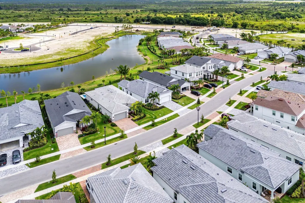 12325 Frontline Lane Palm Beach Gardens FL 33412
