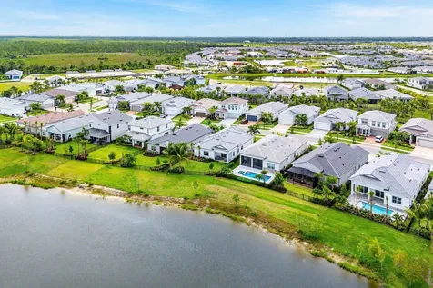 12325 Frontline Lane Palm Beach Gardens FL 33412