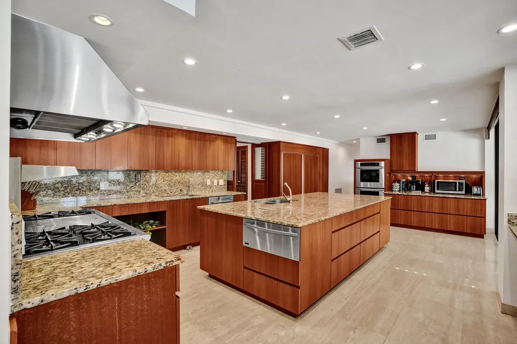 2441 SW 28th Avenue Fort Lauderdale FL 33312