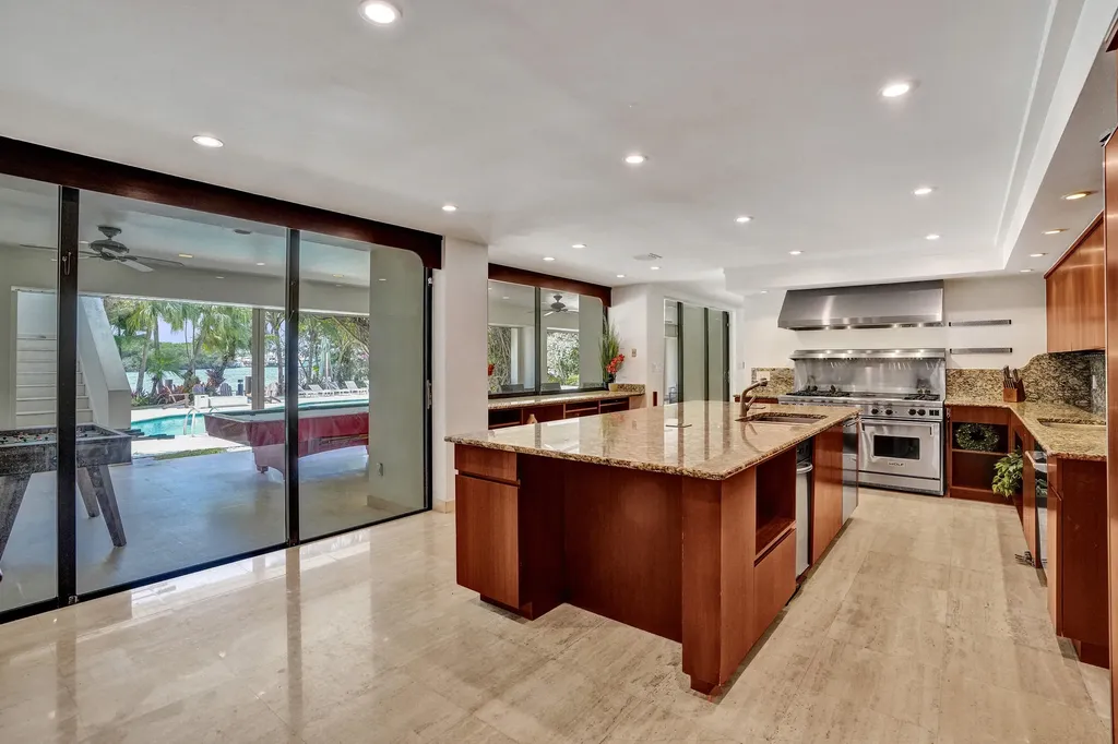 2441 SW 28th Avenue Fort Lauderdale FL 33312