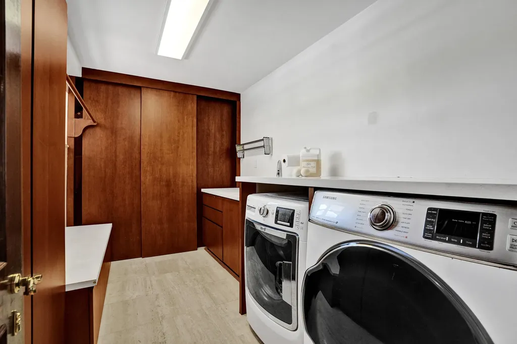2441 SW 28th Avenue Fort Lauderdale FL 33312