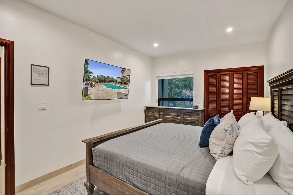 2441 SW 28th Avenue Fort Lauderdale FL 33312
