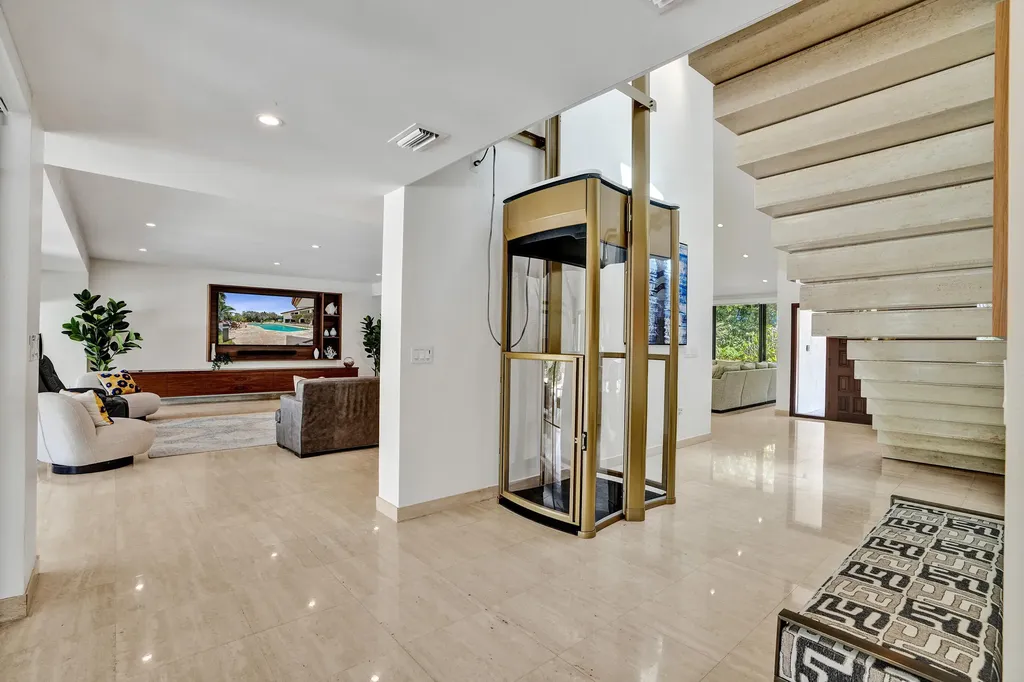 2441 SW 28th Avenue Fort Lauderdale FL 33312