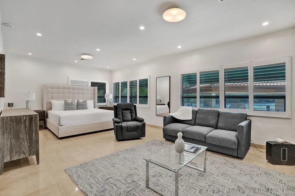 2441 SW 28th Avenue Fort Lauderdale FL 33312