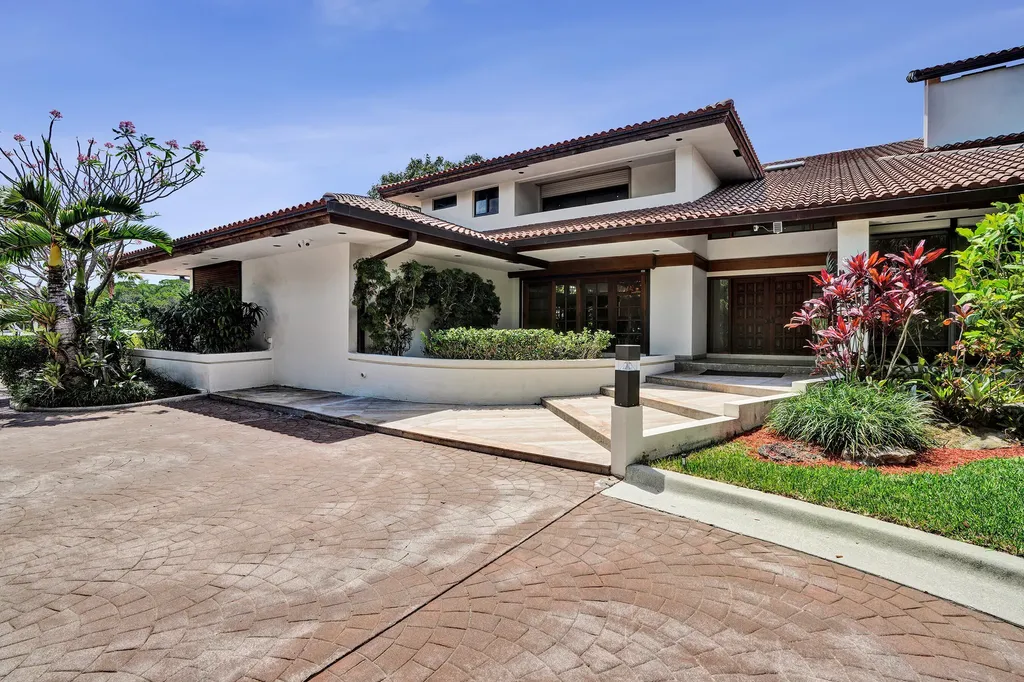 2441 SW 28th Avenue Fort Lauderdale FL 33312