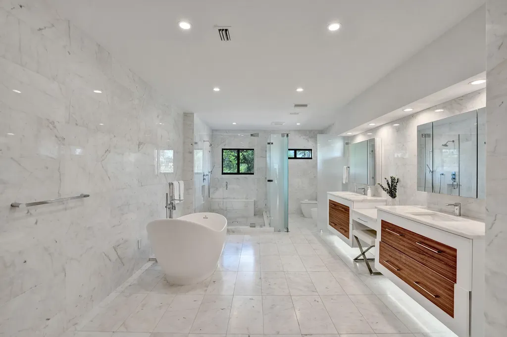 2441 SW 28th Avenue Fort Lauderdale FL 33312