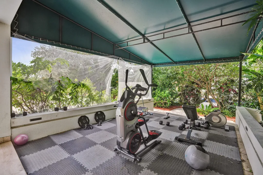 2441 SW 28th Avenue Fort Lauderdale FL 33312