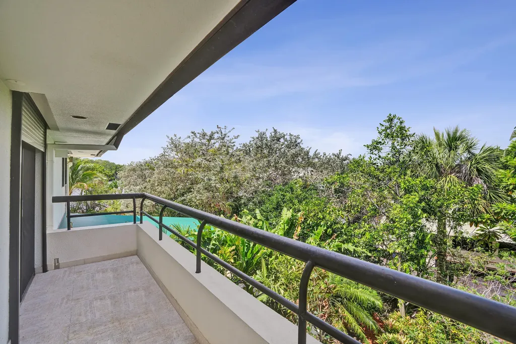 2441 SW 28th Avenue Fort Lauderdale FL 33312