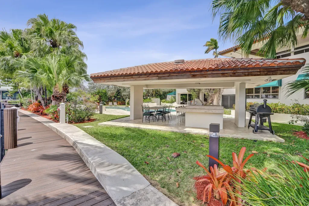 2441 SW 28th Avenue Fort Lauderdale FL 33312