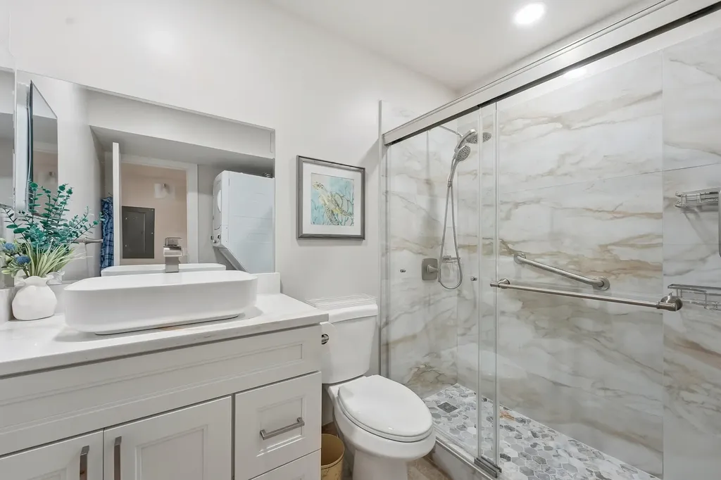 566 Piedmont L Delray Beach FL 33484