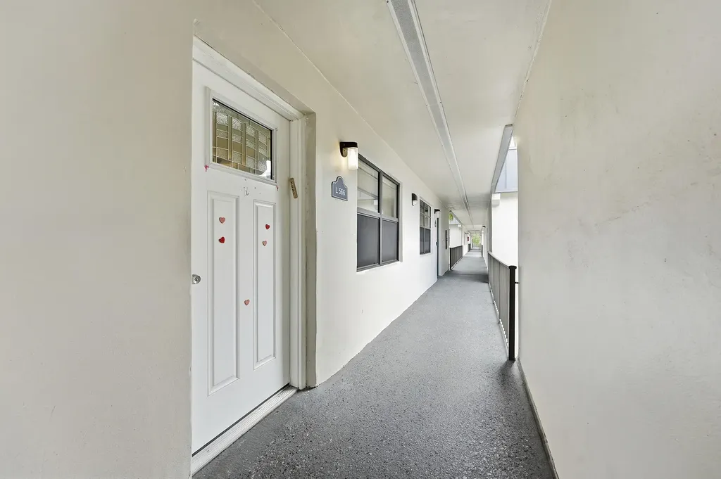 566 Piedmont L Delray Beach FL 33484