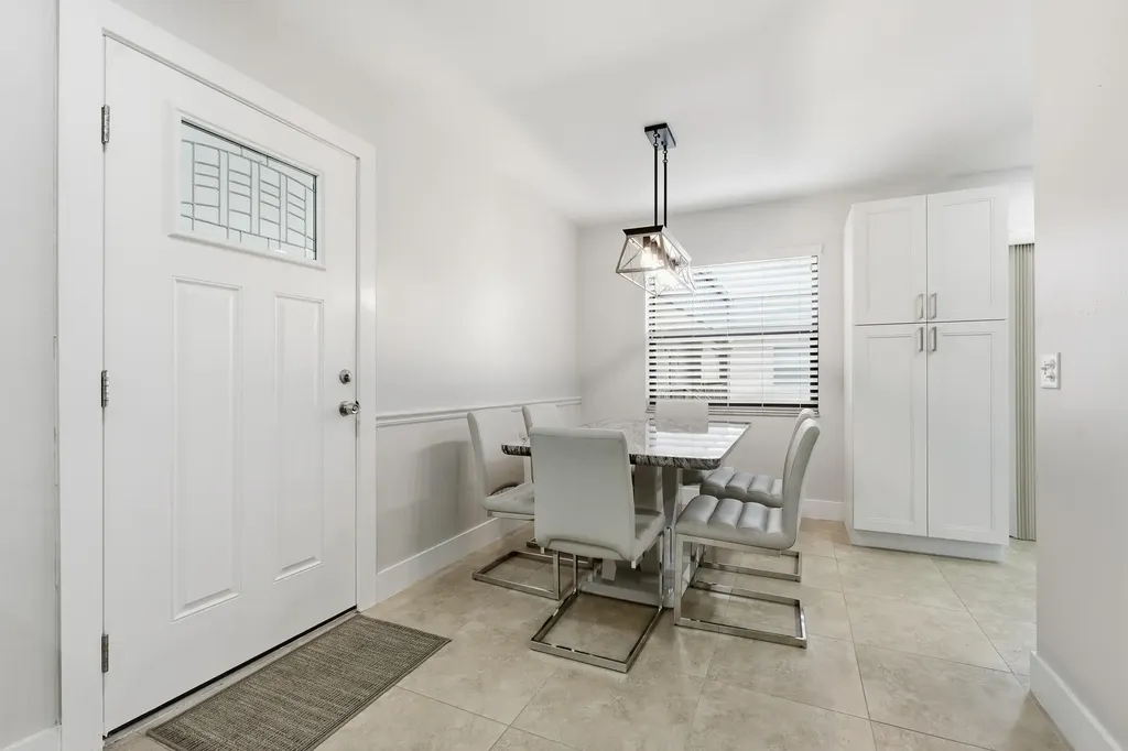 566 Piedmont L Delray Beach FL 33484