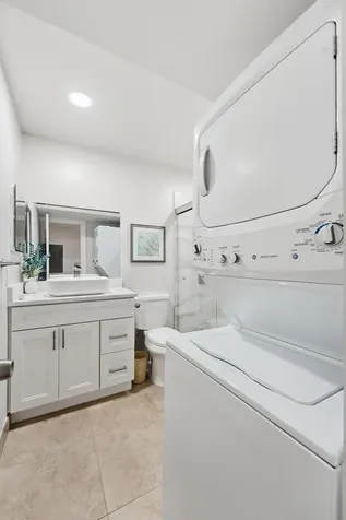 566 Piedmont L Delray Beach FL 33484