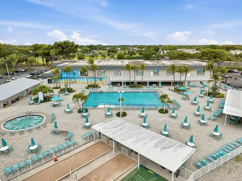 566 Piedmont L Delray Beach FL 33484