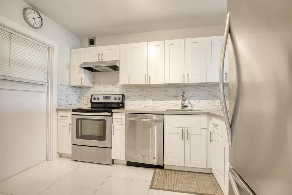 2950 N Palm Aire Drive Pompano Beach FL 33069