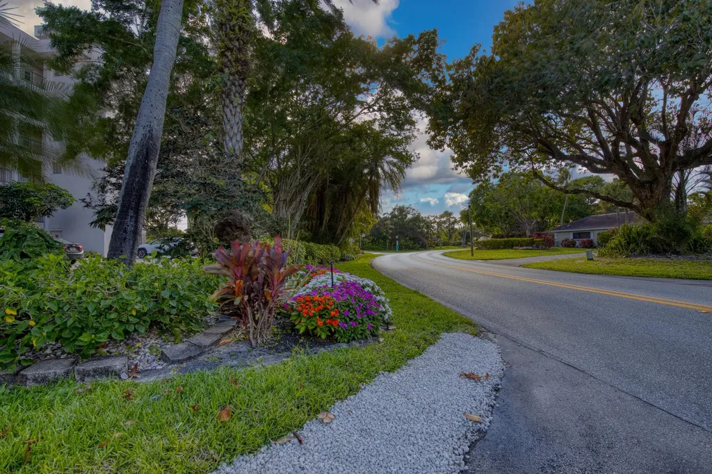 2950 N Palm Aire Drive Pompano Beach FL 33069
