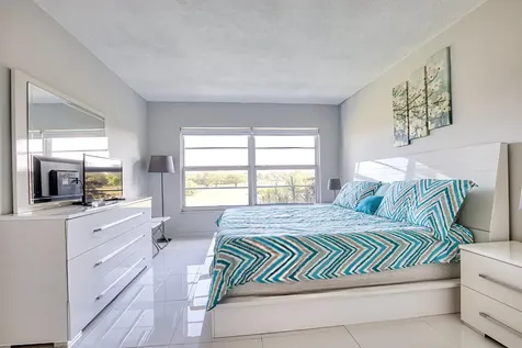 2950 N Palm Aire Drive Pompano Beach FL 33069