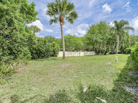 6489 53rd Circle Vero Beach FL 32967