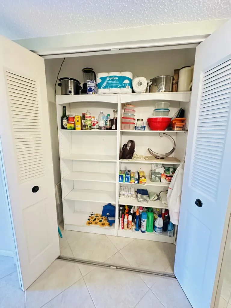 2132 Cambridge F Deerfield Beach FL 33442