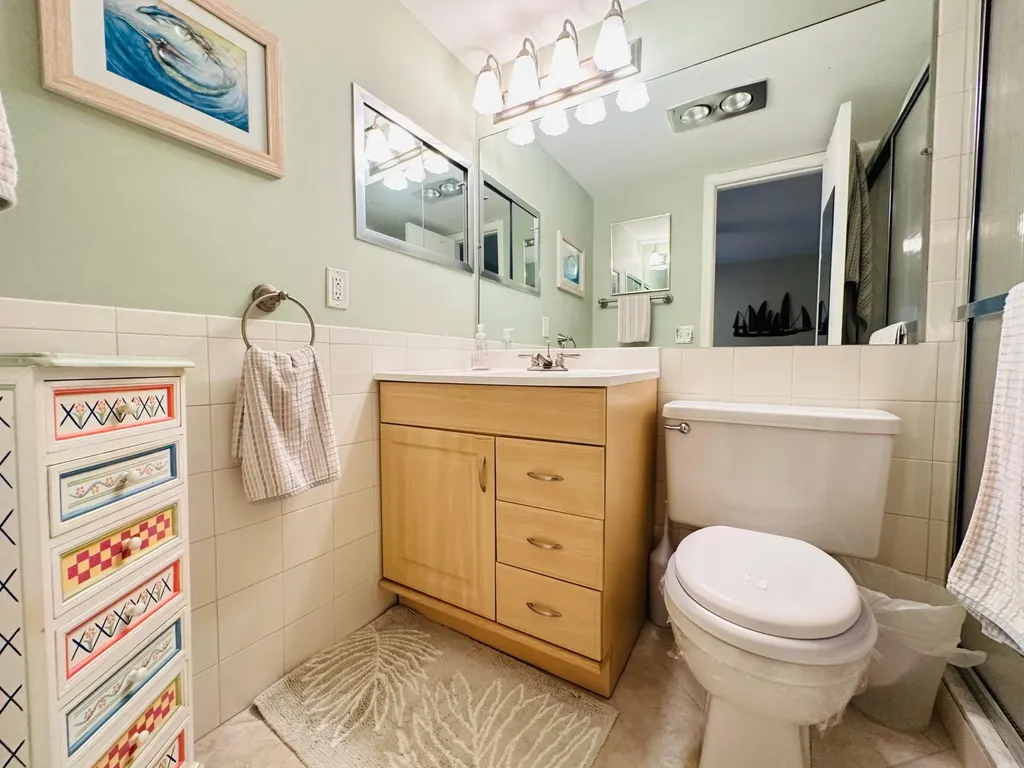 2132 Cambridge F Deerfield Beach FL 33442