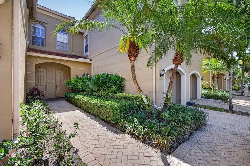 4991 Bonsai Circle West Palm Beach FL 33418